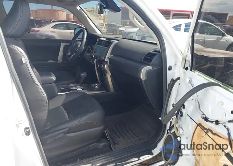 2024 Toyota 4Runner Trd Sport из США, поврежденный, VIN JTESU5JR1R6234189